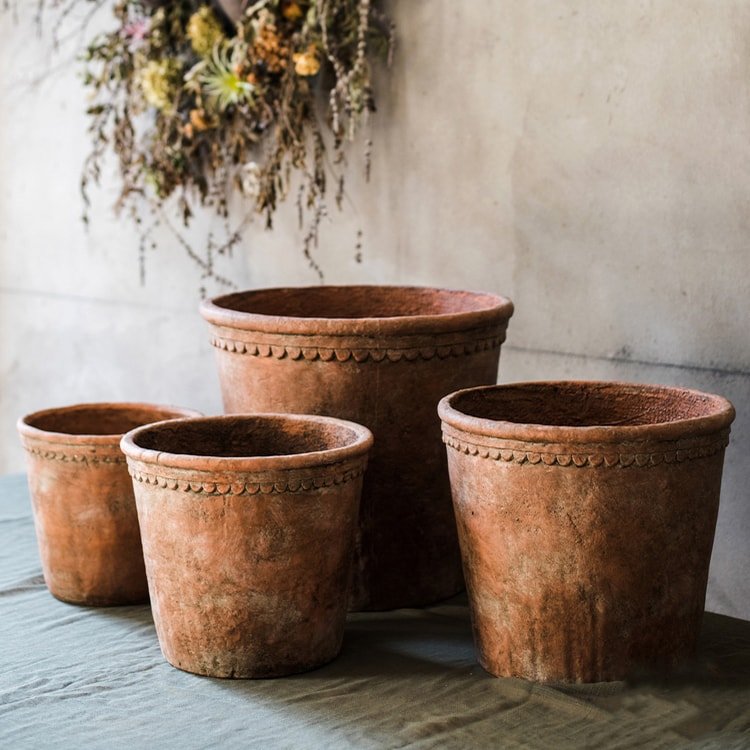 Pots & Planters