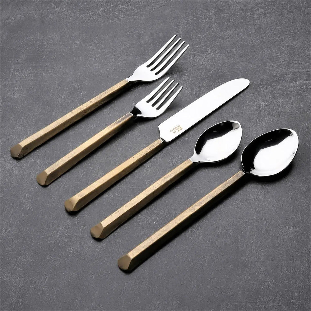 Dinnerware